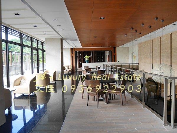 陽明帝景溫泉泳池別墅