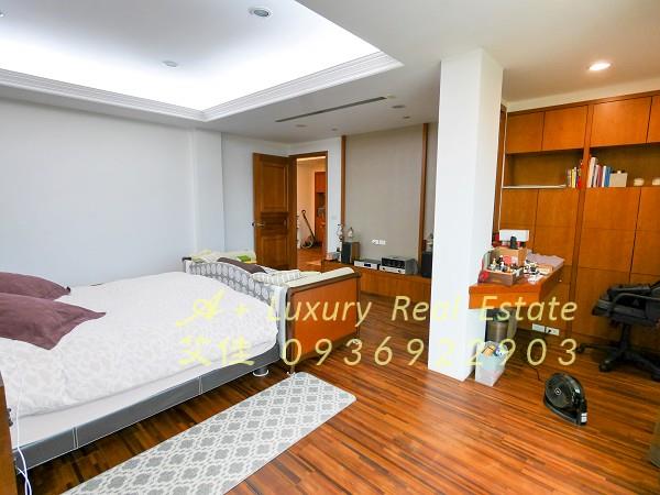 陽明柏園山莊泳池別墅