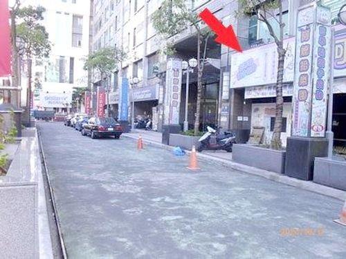 中和法拍店面-8