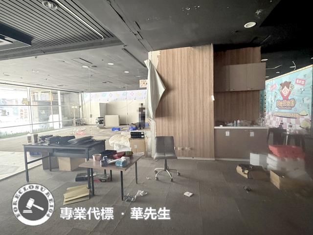 中和法拍店面-6
