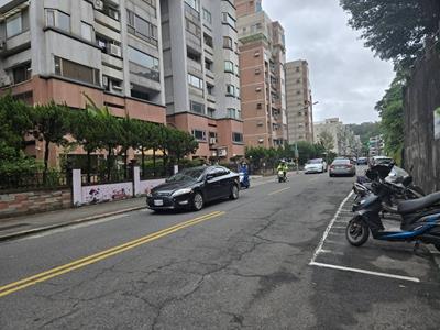 台北內湖華廈法拍-3