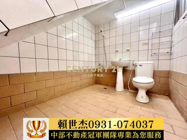 南投南投市透天-14