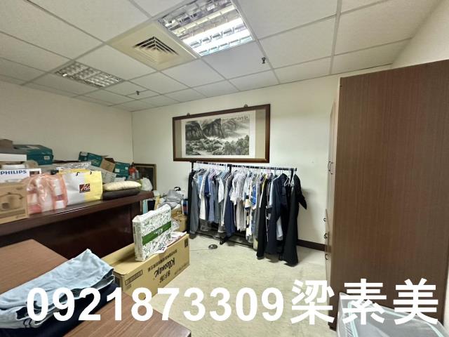 台南東區商辦-11