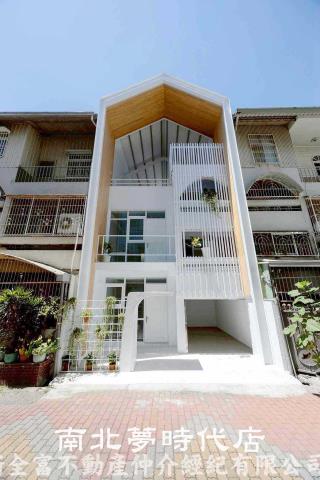 台南東區透天-1