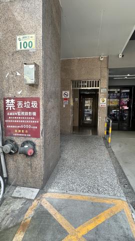 高雄岡山法拍大樓-2