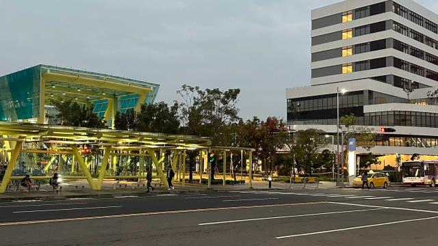 高雄岡山法拍大樓-9