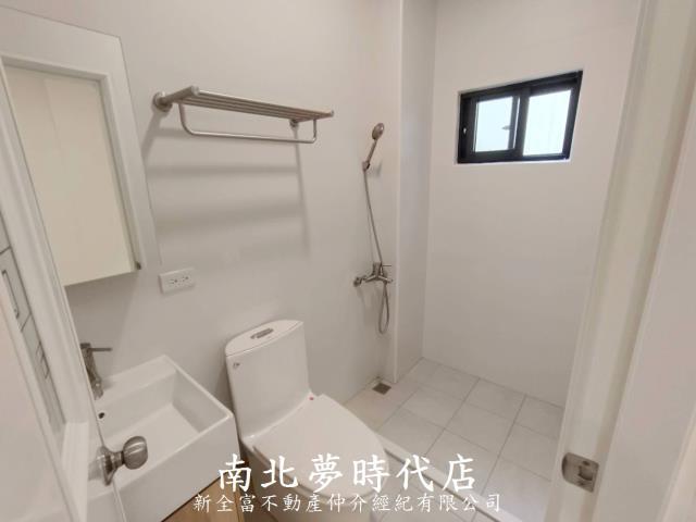 台南南區透天-11