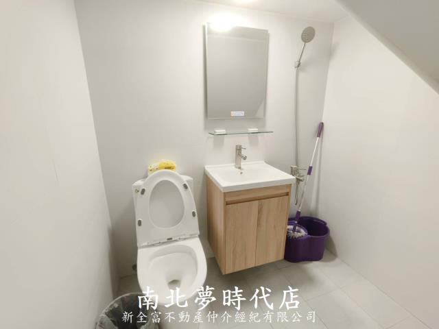 台南南區透天-12