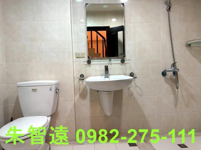 中西區透天-11