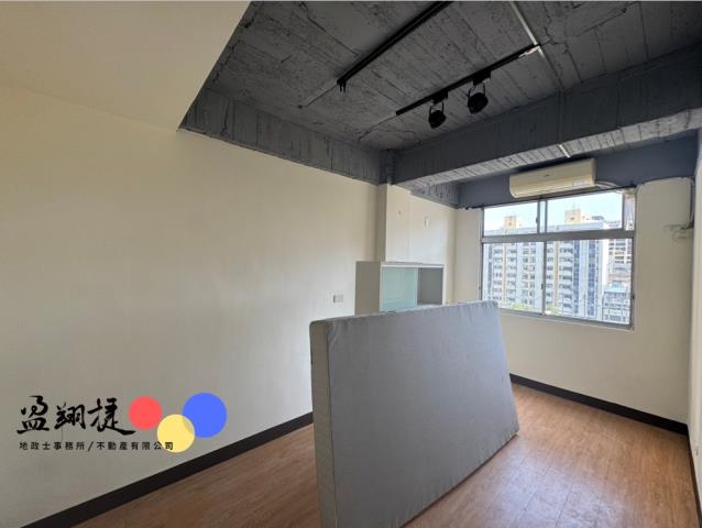 高雄華廈-8
