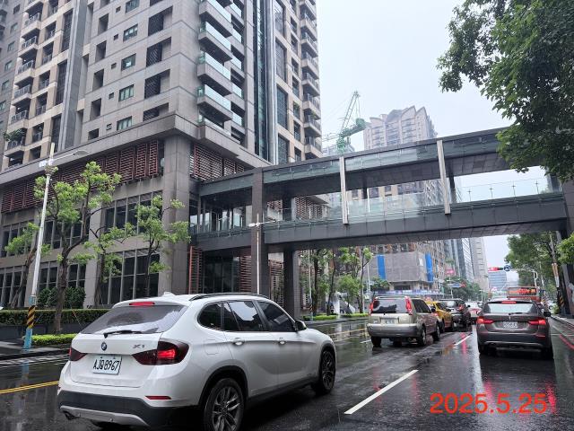板橋拍賣大樓-3