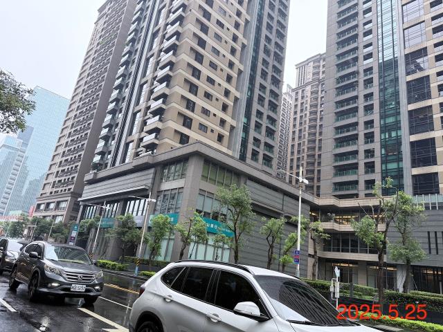 板橋拍賣大樓-4
