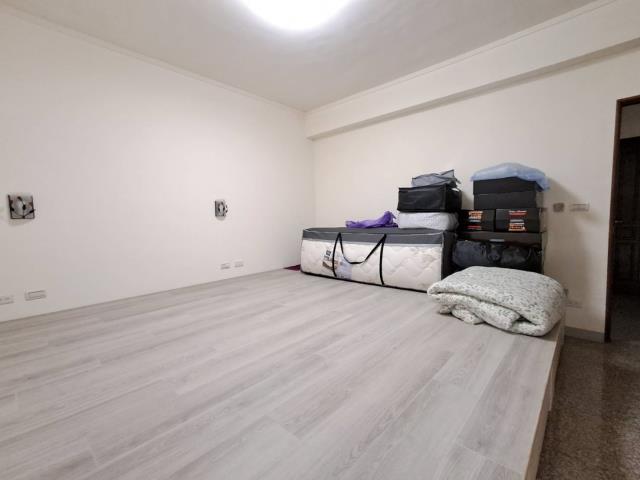 台中西區透天-14