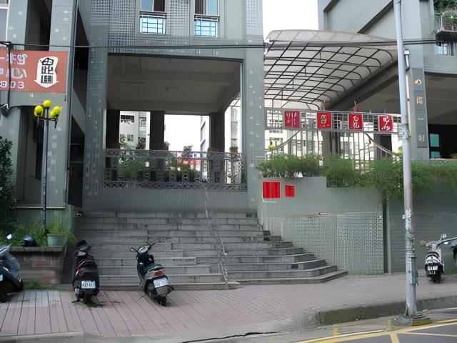 龜山法拍大樓-3