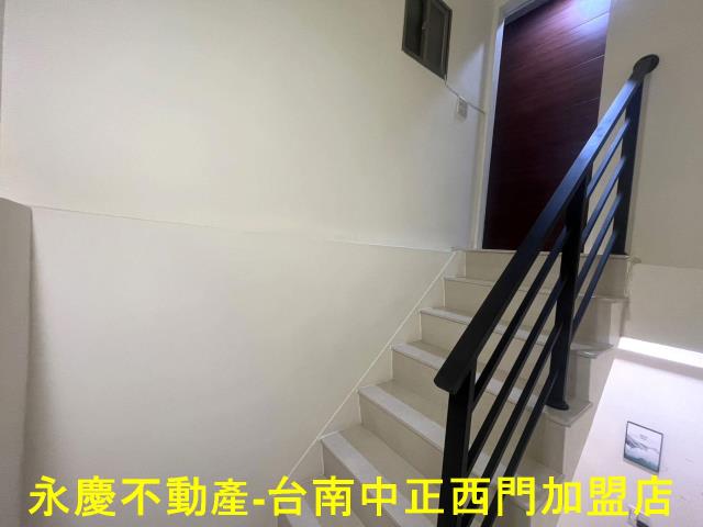 台南東區透天-10