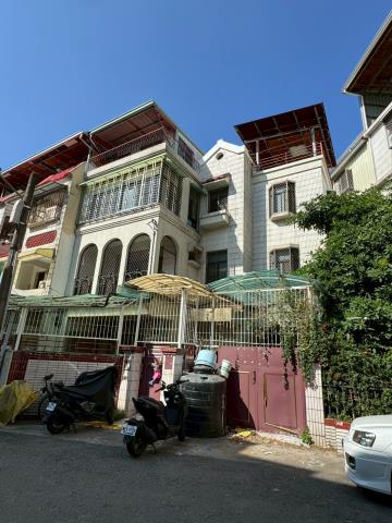 高雄楠梓法拍透天-11