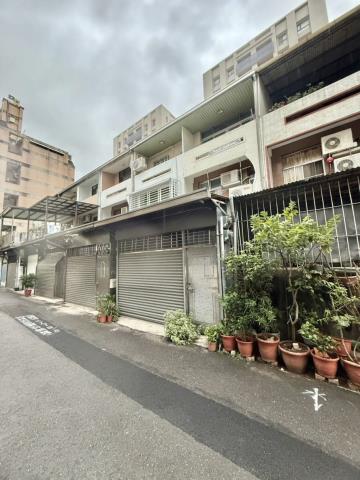 台南東區透天-10