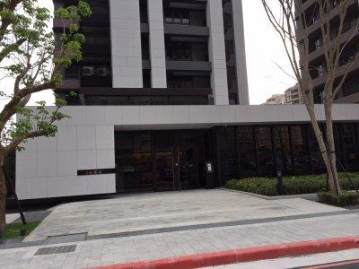 新北淡水法拍三友黃昏市場商-8