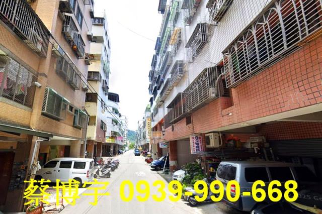 太平區東村八街賢伉儷