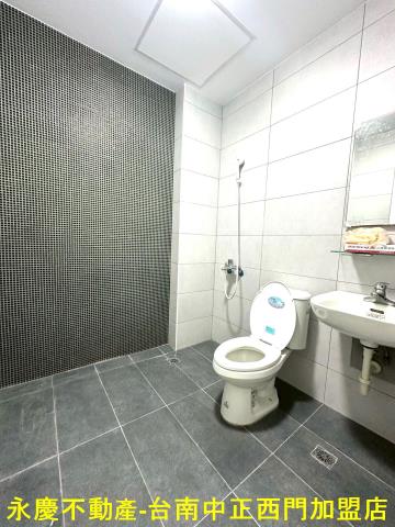 台南中西區透天-7