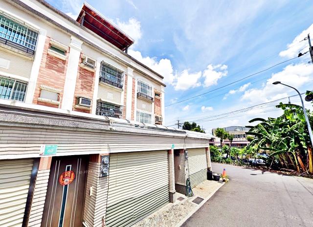 歸仁和順路一段別墅