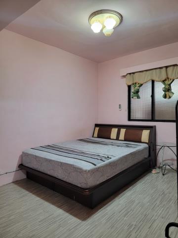 華勛一樓3房門前停車