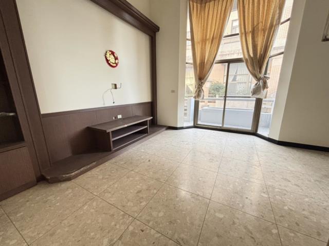 台南北區透天-1