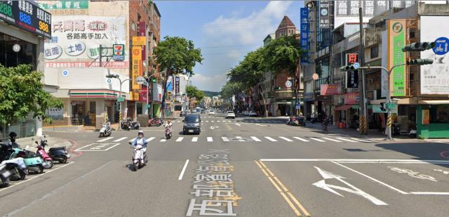 楠梓透天法拍-2