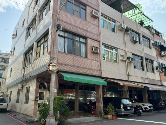 苓雅透天法拍-5