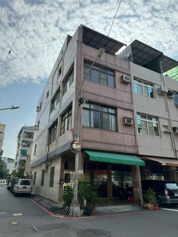 苓雅透天法拍-9