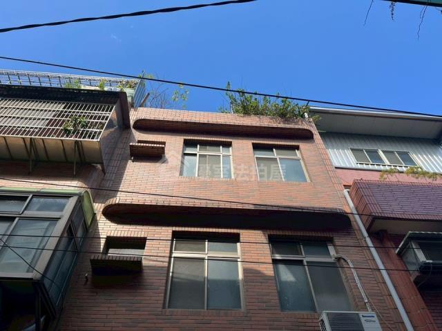 鶯歌法拍透天-3