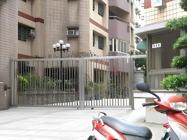 桃園區法拍大樓-4