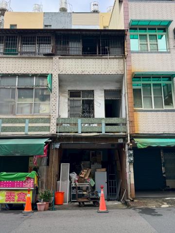 高雄前鎮法拍透天-8