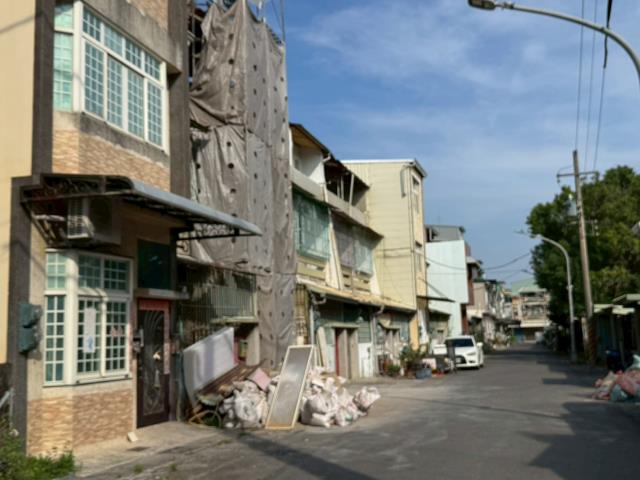 高雄楠梓透天法拍-9