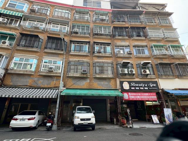 高雄苓雅法拍公寓-8