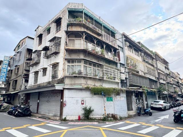 台北信義區拍賣公寓-1