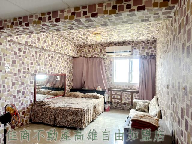 高雄新興區大樓-7