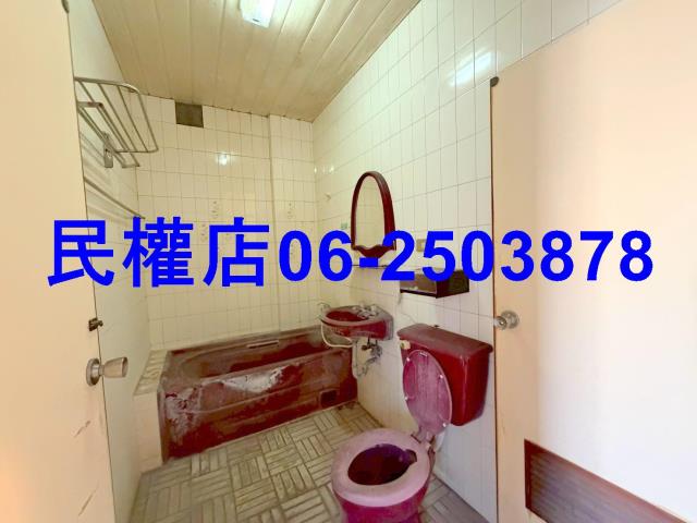 台南中西區透天-15