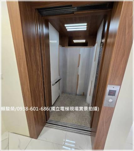 中壢龍岡國小電梯別墅