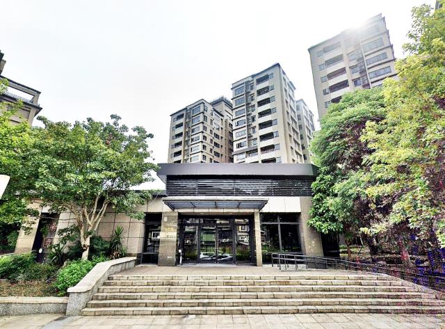 礁溪湯園電梯三房