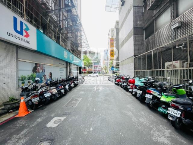 台北華廈法拍-8