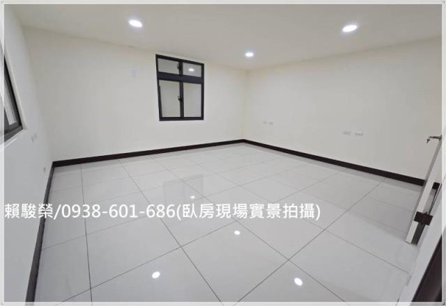 中壢體育園區邊間透天