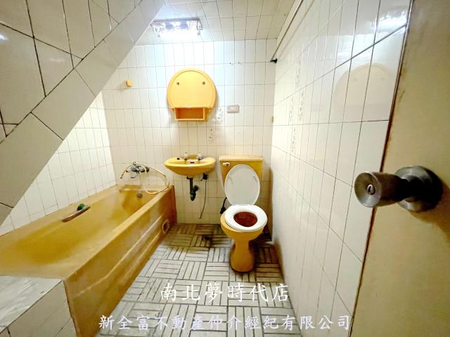 台南中西區透天-8