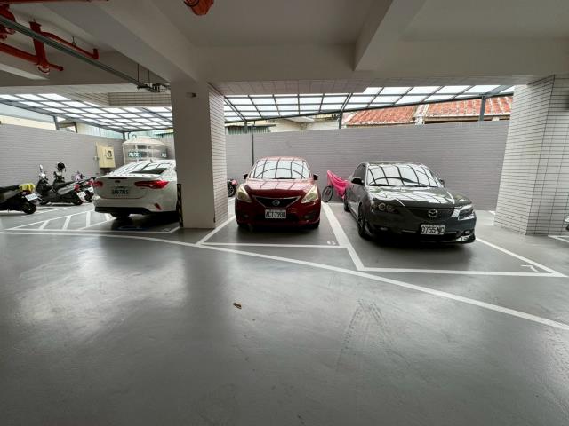 高雄法拍華廈-4