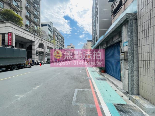 蘆洲店面法拍-10