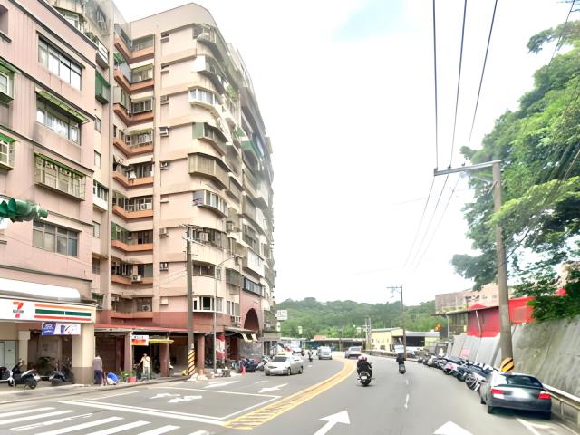 信義區法拍大樓-3