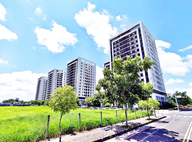 台南東區大樓法拍-4