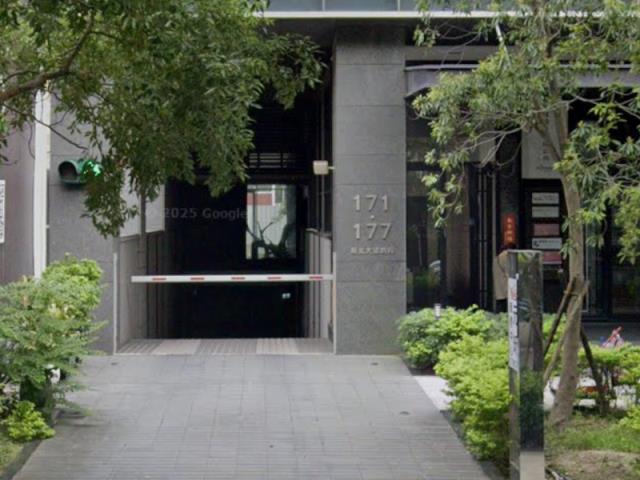 新北新莊法拍大樓-4