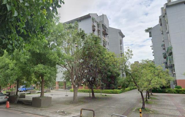 台北內湖法拍華廈-1