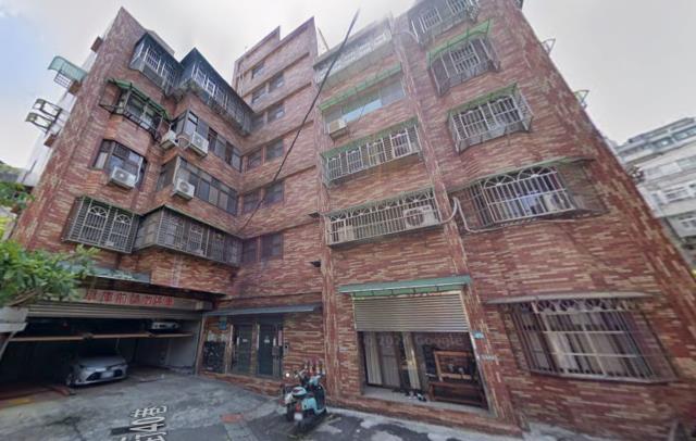 新北泰山法拍華廈-1